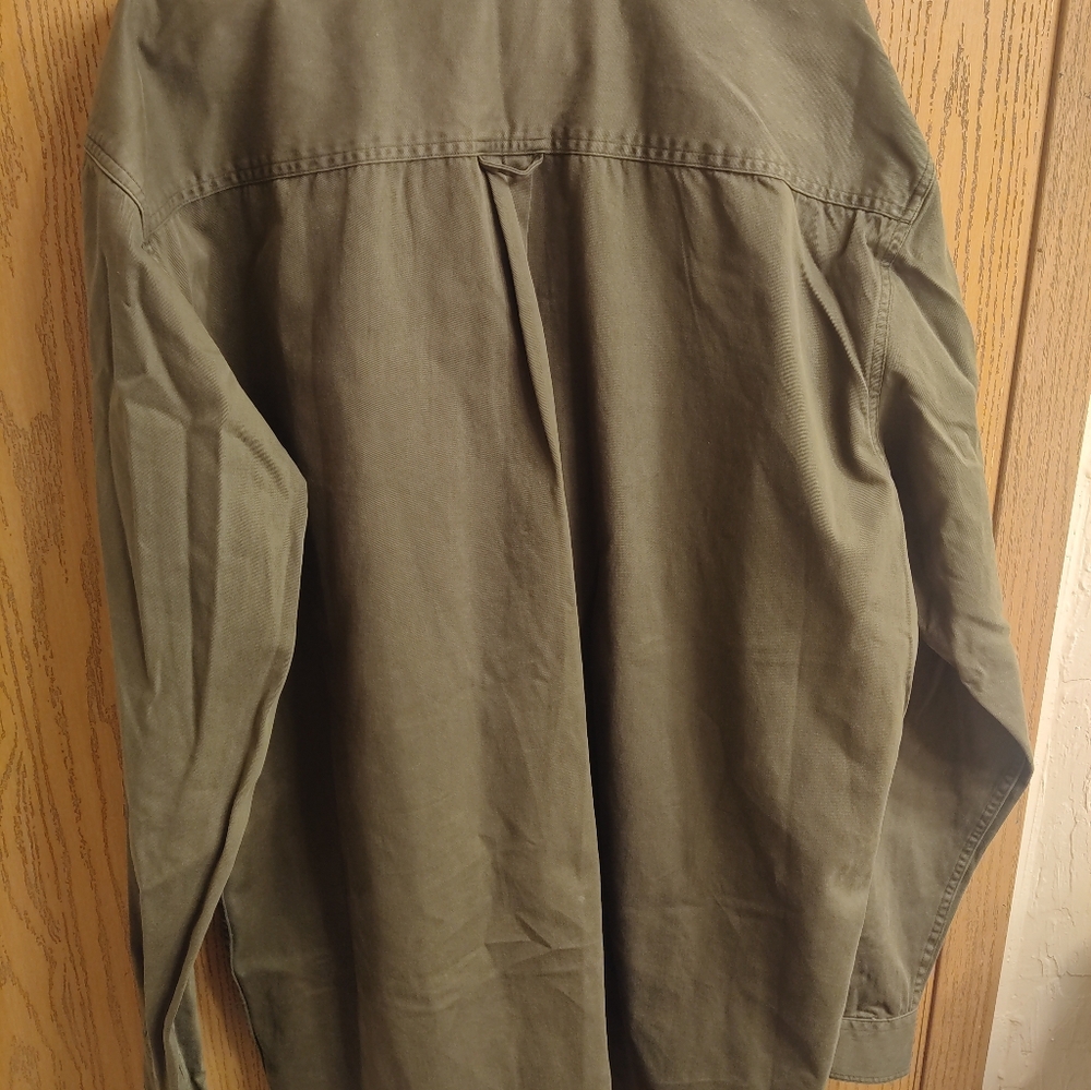 Men's Olive Green Button-Up Shirt - Picture 4 of 4